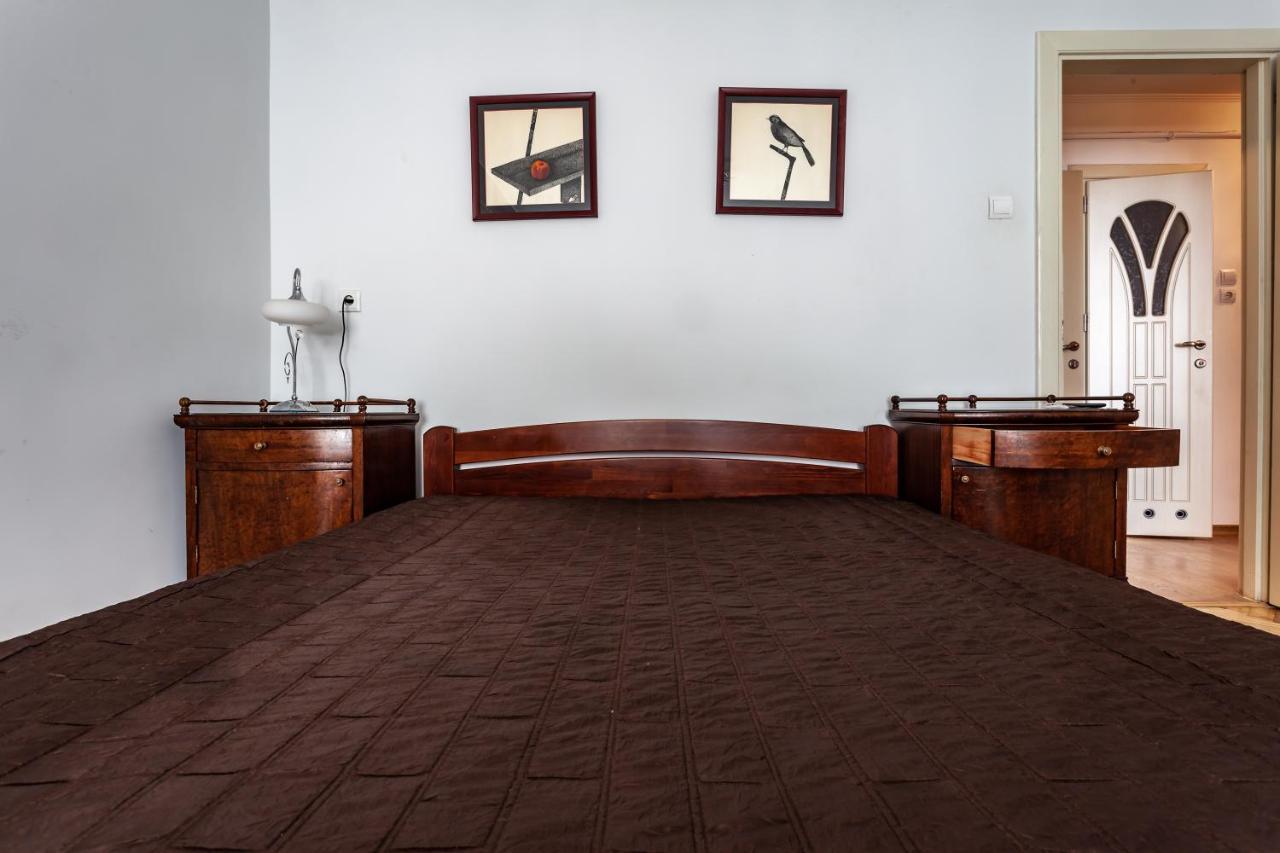 Four Bedrooms Apartment In The Heart Of Львов Экстерьер фото